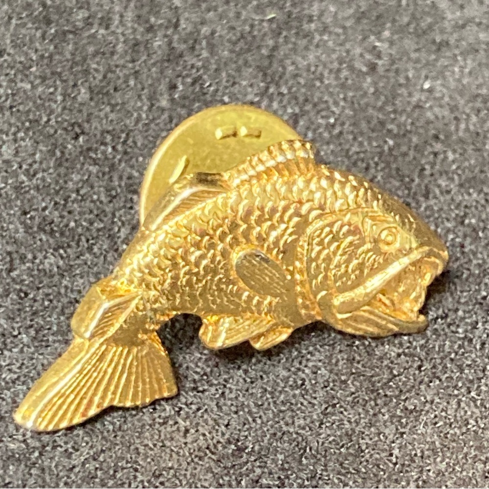 Vintage Bass gold-tone fish pin